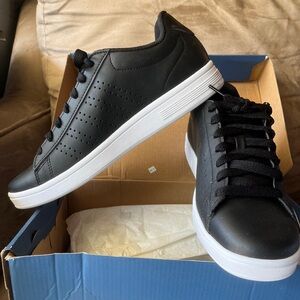 K-Swiss Men’s sneakers tennis shoes black